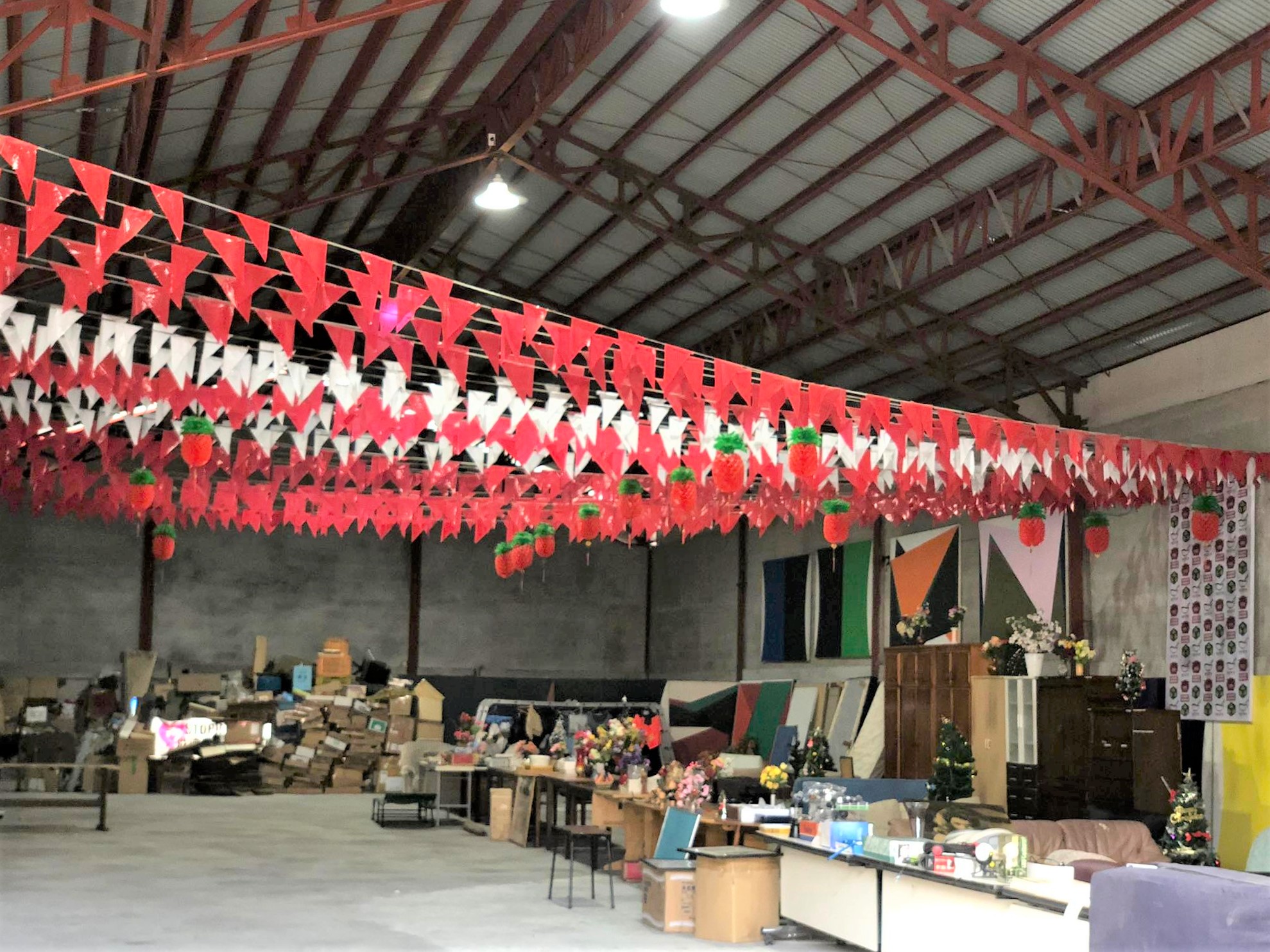 海外オークション会場 フィリピン SOTOBOUZE LEGAZPI